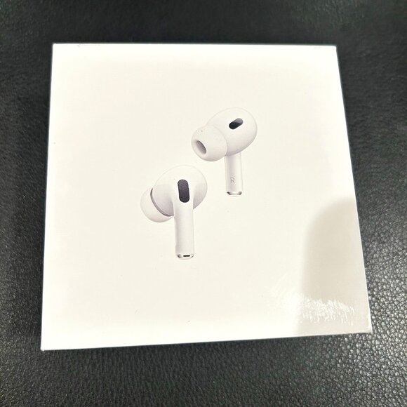 NWT AirPods Pro 2nd Generationwith MagSafe Charging Case (USB-C)